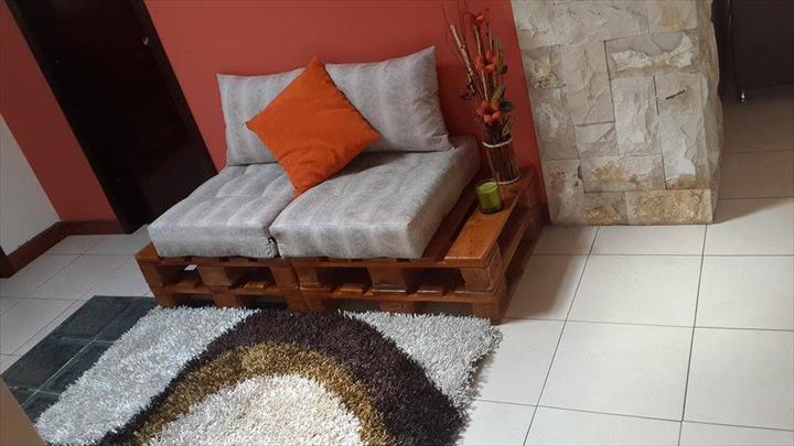 Create your sofa with Pallets