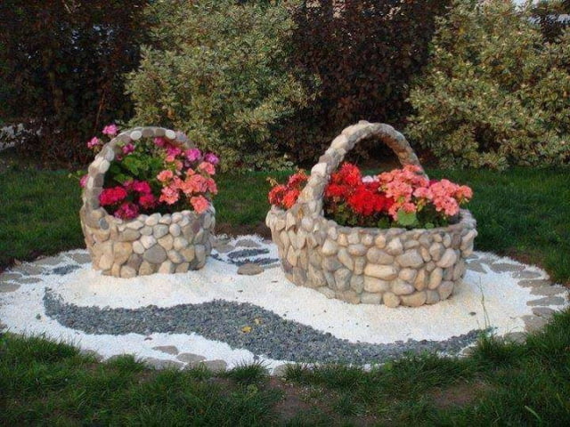 Formas económicas de remodelar tu jardín utilizando simples piedras