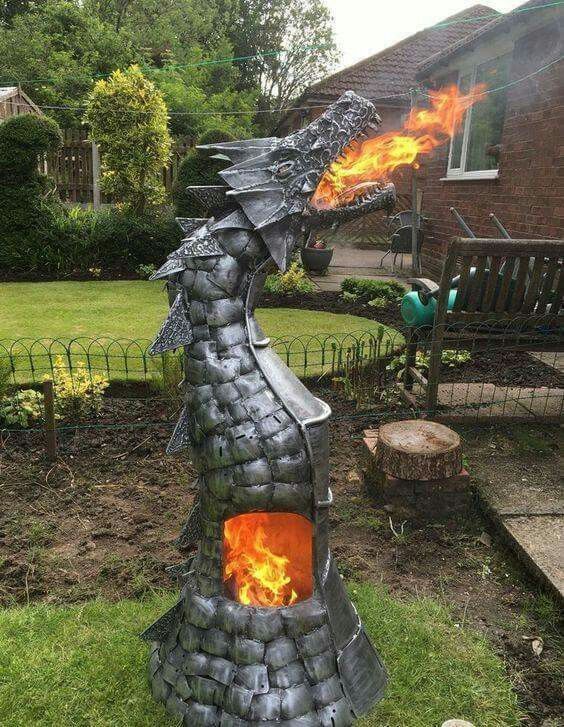 Creative Bonfires You Should Have in Your Garden