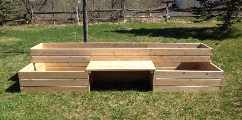 Cama de Jardín Elevada con Bancos