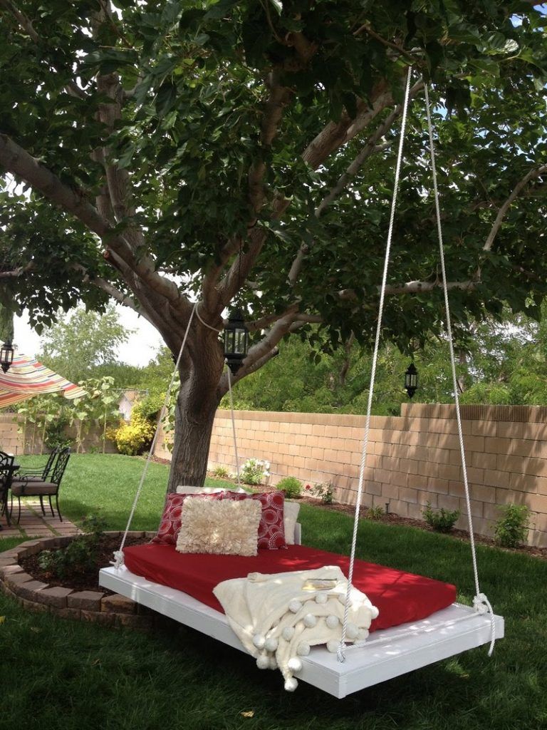 Awesome Hammocks Made from Recycled Pallets