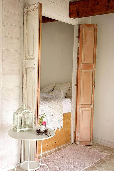 Ingeniosos muebles para dormitorio con compartimentos secretos