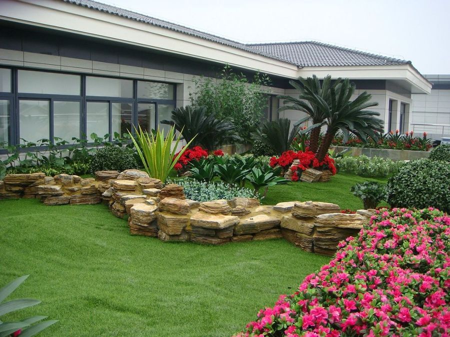 How to Choose the Best Artificial Grass for Your Garden or Backyard