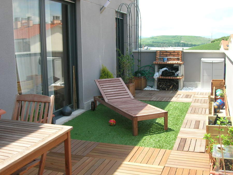 How to Choose the Best Artificial Grass for Your Garden or Backyard