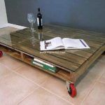 pallet-table-on-wheels