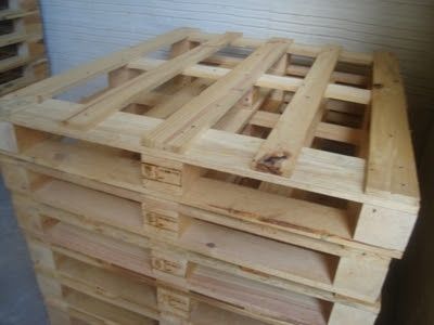 Como elaborar una piscina casera con un recipiente de agua y pallets
