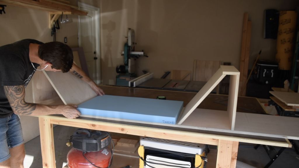 Cómo Construir un Increíble Rincón de Lectura con Almacenamiento de Libros
