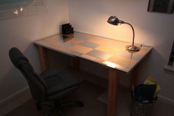 Más de 15 opciones para personalizar tu oficina con estos increíbles escritorios