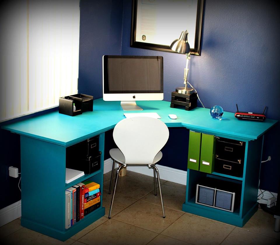 Plans to Build a Corner Office Desk