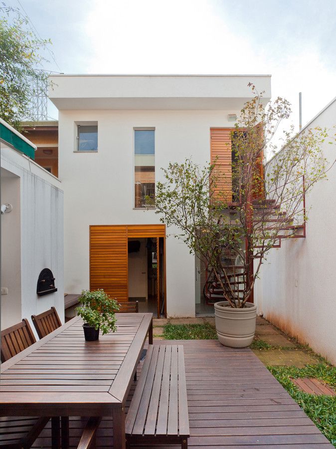 Wood or Masonry Construction: Which is Better?