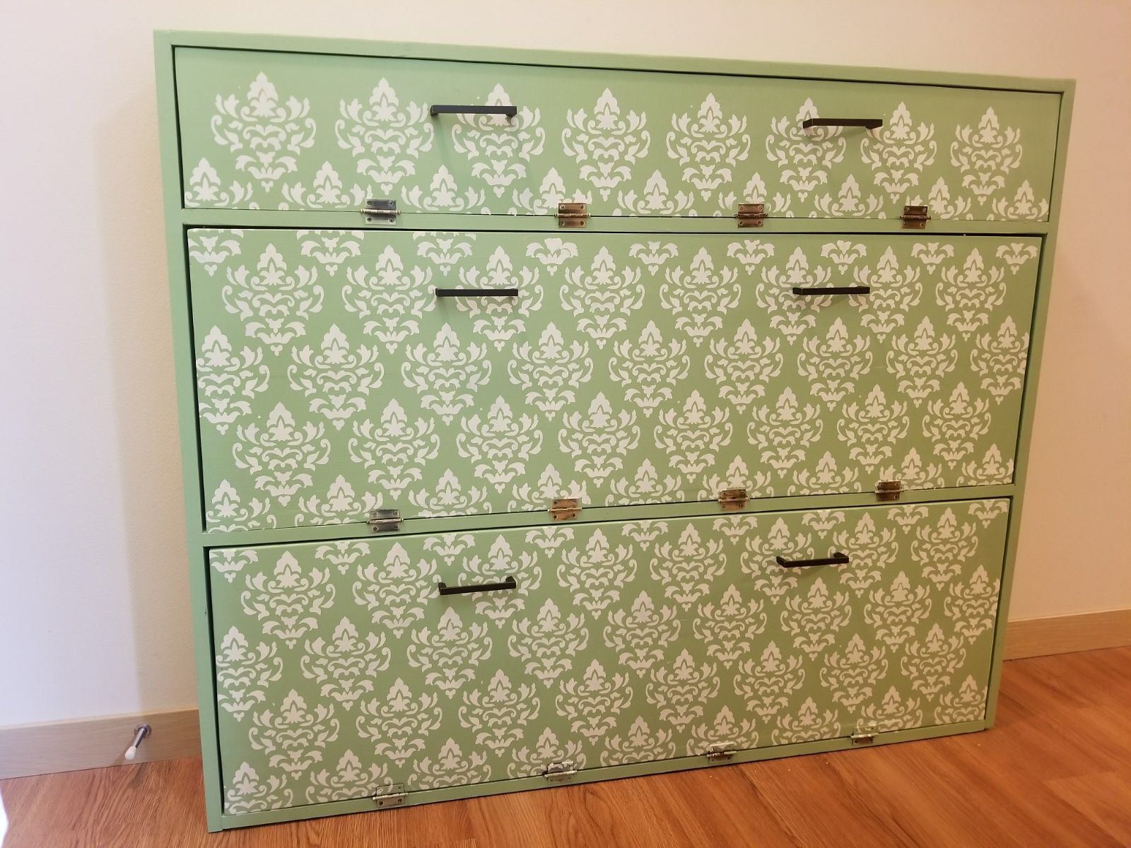 Learn How to Make a Great Shoe Cabinet for Small Spaces
