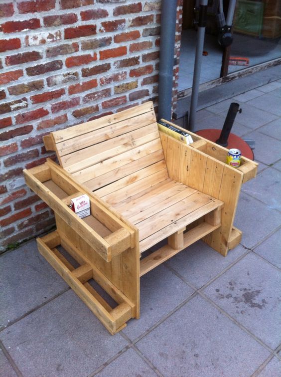 Building a Cool Wooden Patio Chair