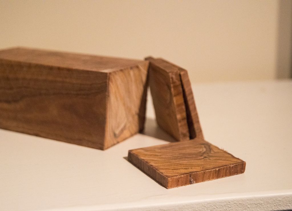 Wooden Pendrive: Personalize your USB Flash Drive with This Simple Tutorial