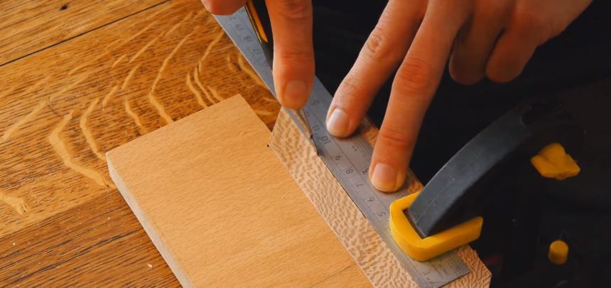 How to make your own shard light for your bedroom