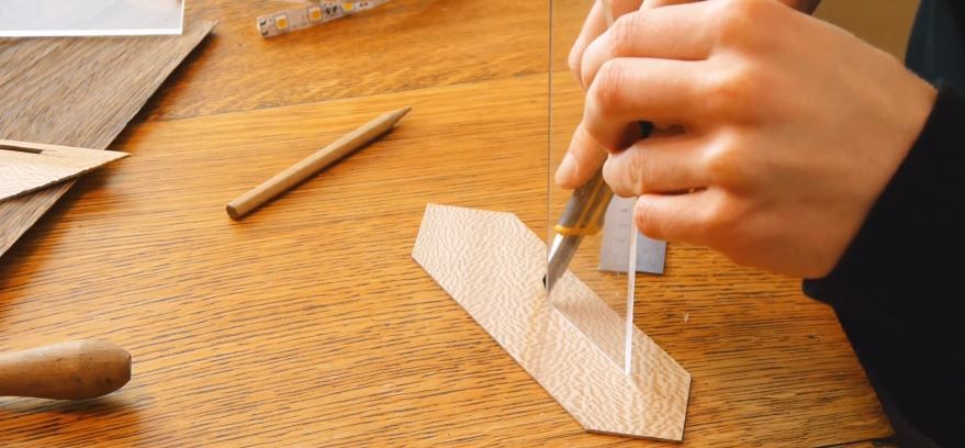 How to make your own shard light for your bedroom