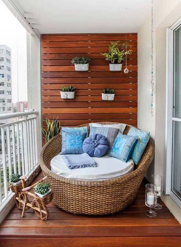 10 Small Furniture Ideas for Balconies