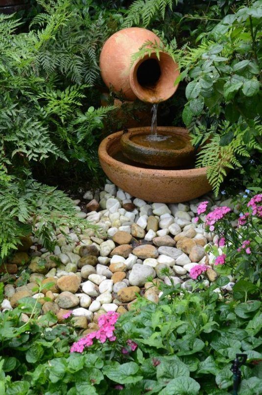 10 Diseños de fuentes que puedes realizar para tu jardín