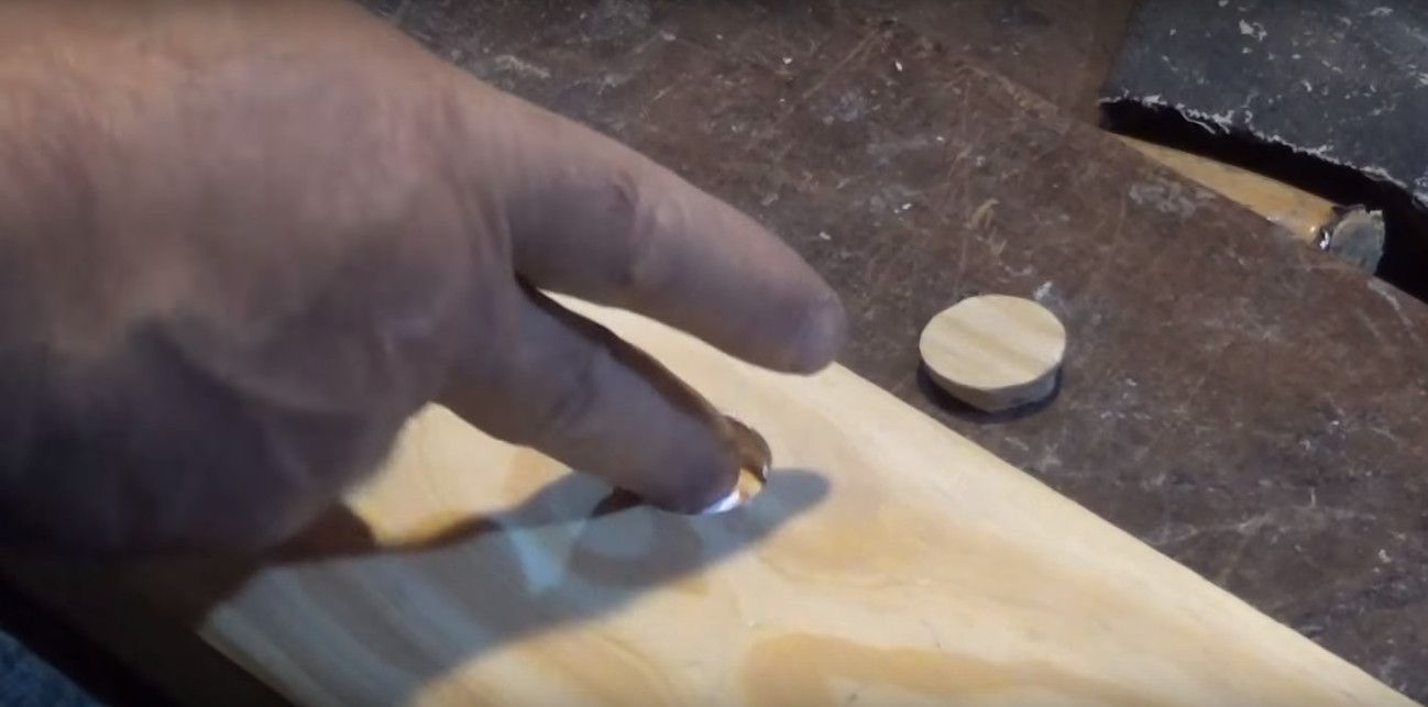 How to remove knots from wood in simple steps