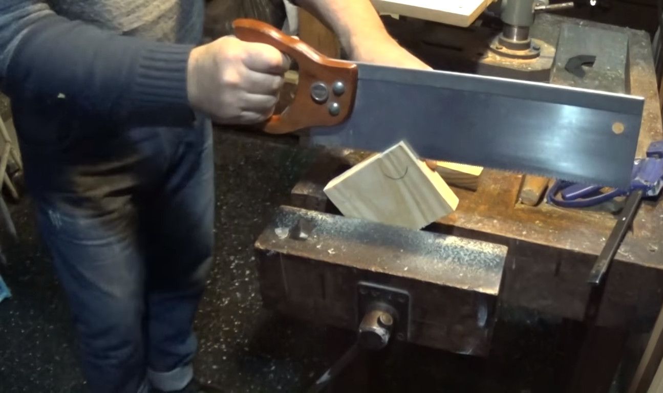 How to remove knots from wood in simple steps