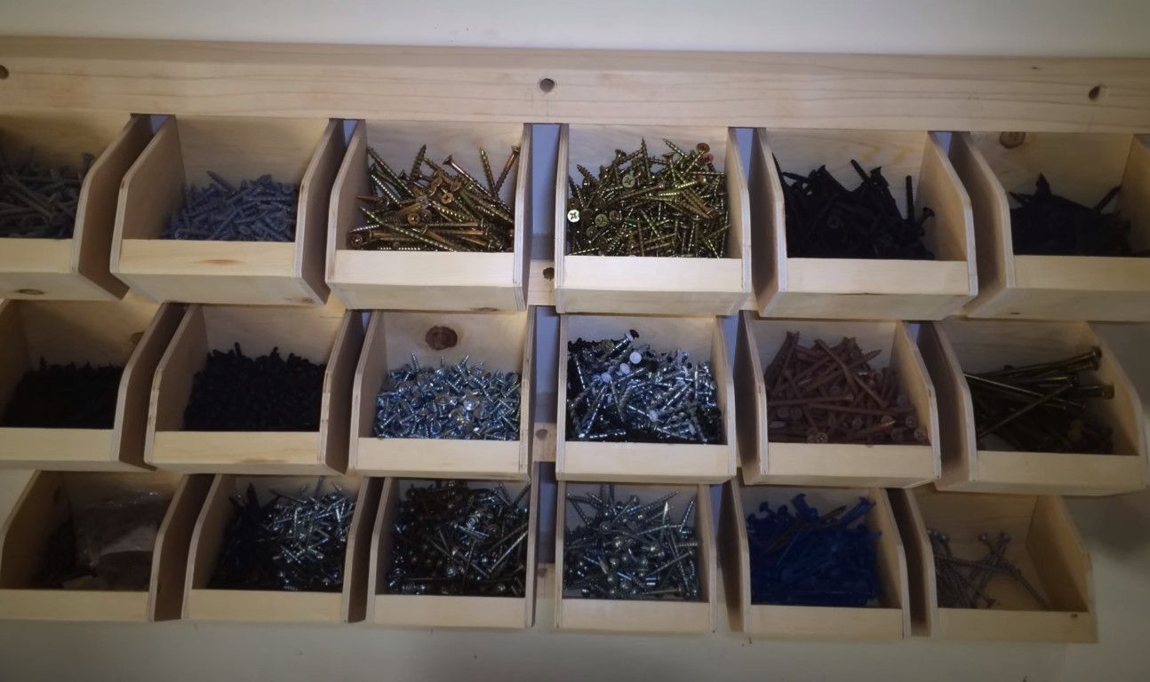Interesante organizador de carpintería para tu taller
