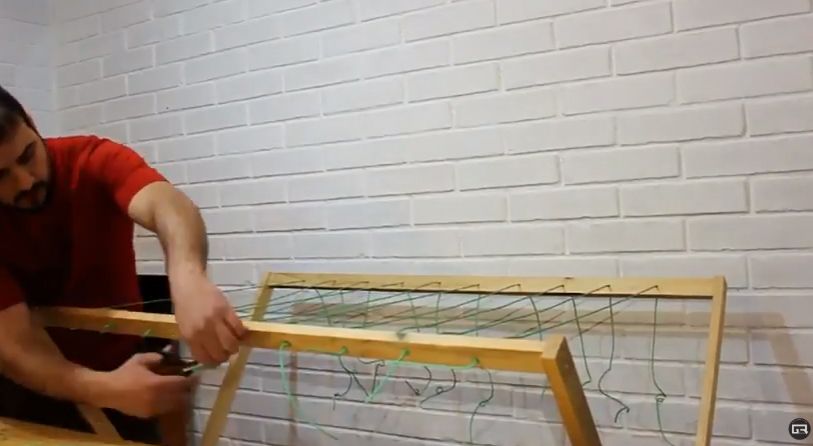 Fabrica un tendedero de ropa plegable con pocas herramientas