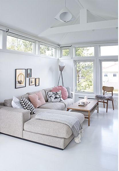 Decora de blanco tu hogar y dale un toque moderno