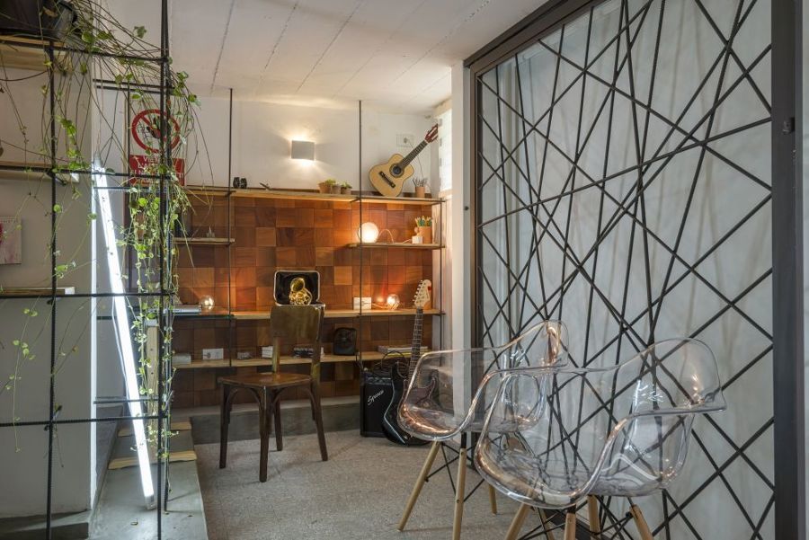 How to Use the Steel Rodin Decoration