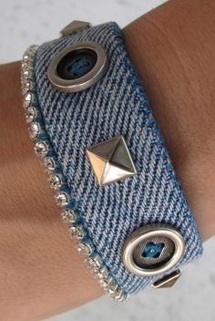20 Ideas para Convertir tus Viejos Jeans en Manualidades Asombrosas