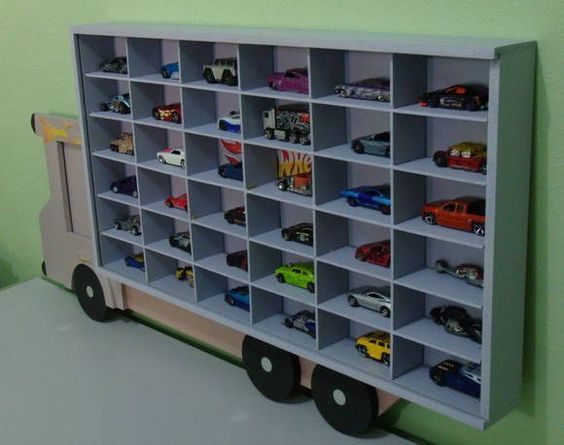 Exhibe tus Coches de Juguete con Estas Ideas de Almacenamiento