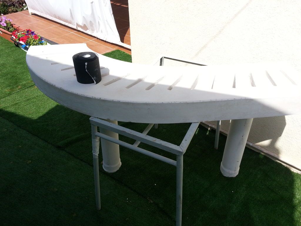 Building a Curved Concrete Bench