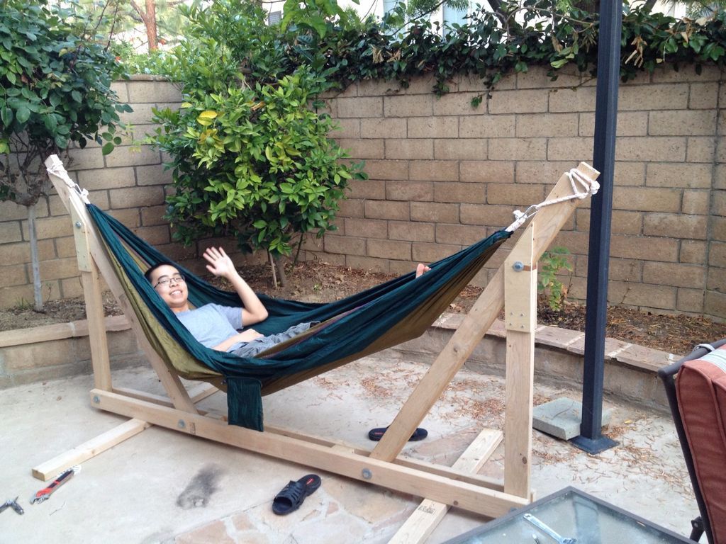 Soporte de Madera para una Hamaca al Aire Libre