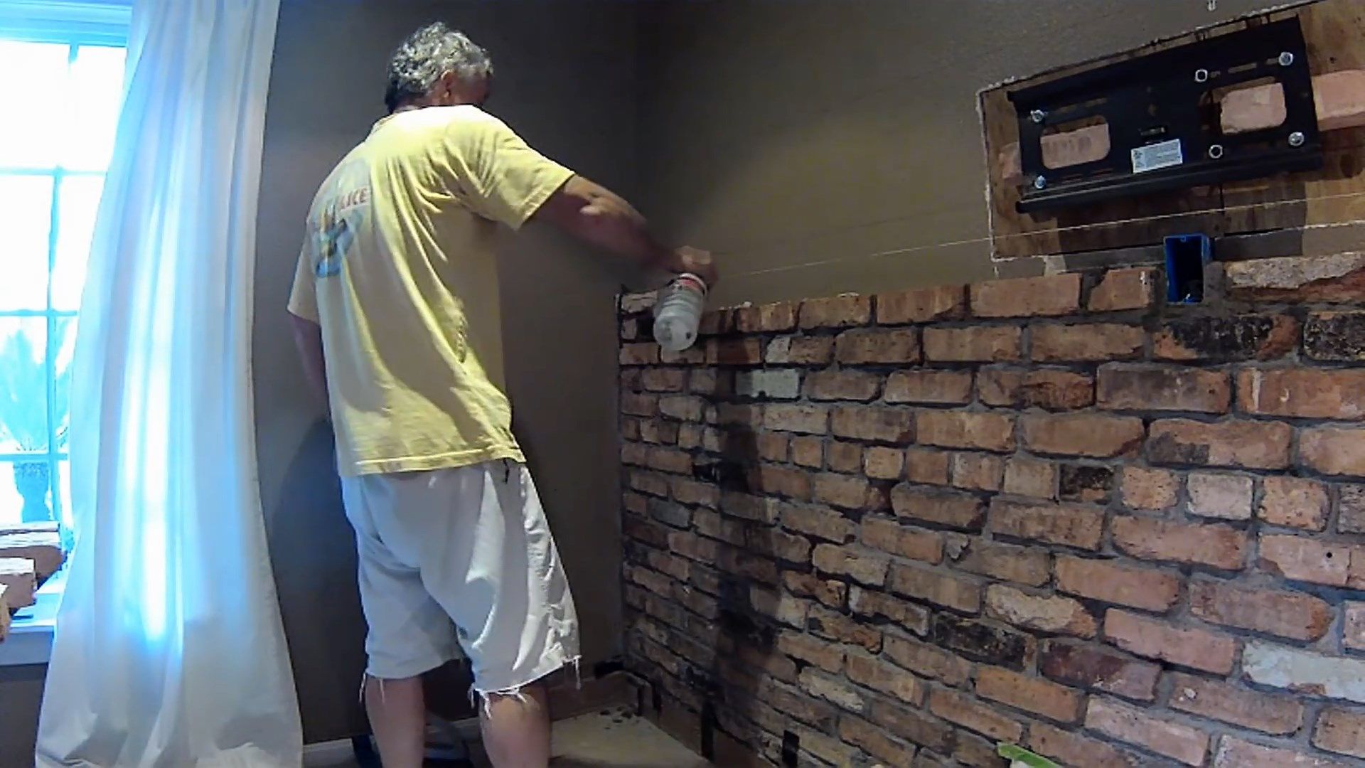 How to Build an Interior Brick Wall Cladding