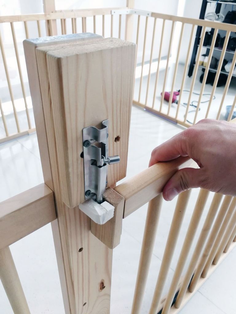 Children's Playpen with Sliding Door Made of Old Cribs