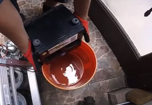 Learn how to repair a car battery