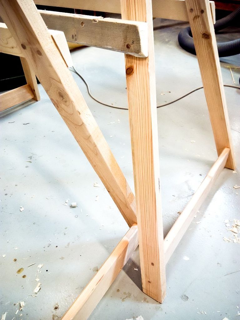 Adjustable Wooden Easel for Various Uses