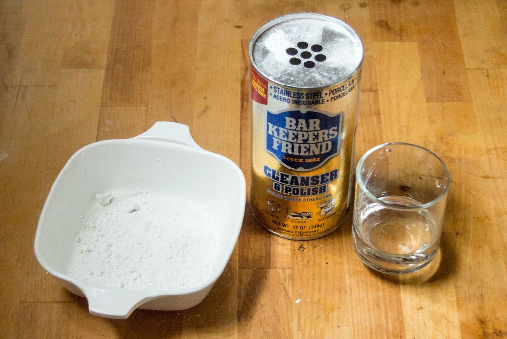 How to Remove Black Stains on Wooden Furniture with Oxalic Acid