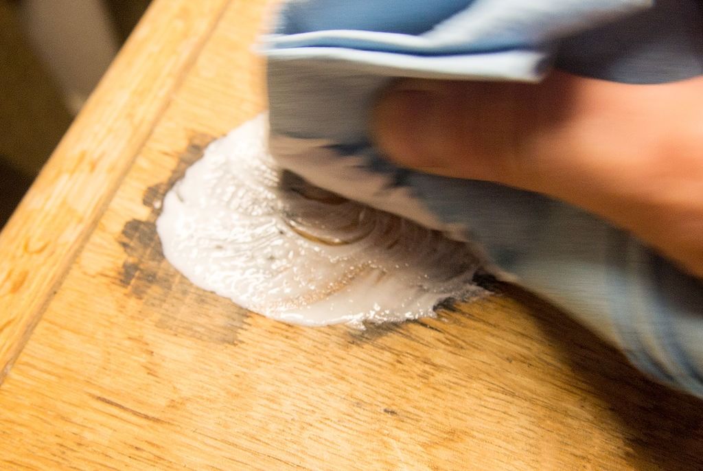 How to Remove Black Stains on Wooden Furniture with Oxalic Acid