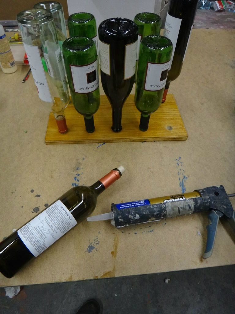 Estante Invisible para Botellas de Vino