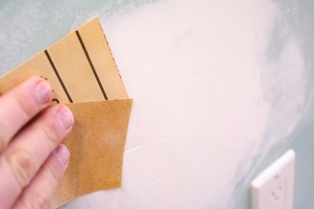 Reparar un Agujero en una Pared de Yeso