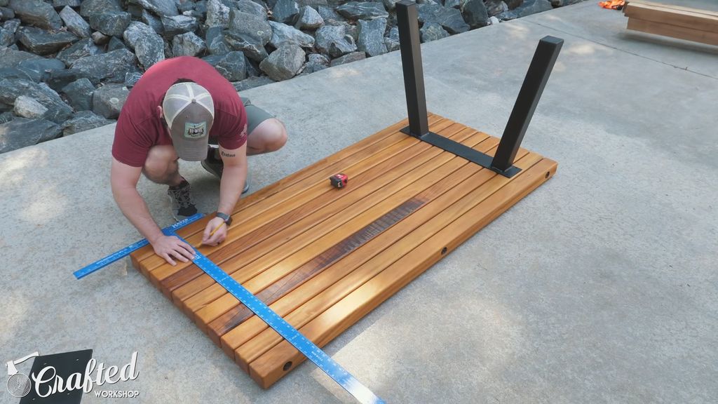 ¡Moderno Comedor al Aire Libre¡ ¡Mesa y Estructura de una Pérgola!