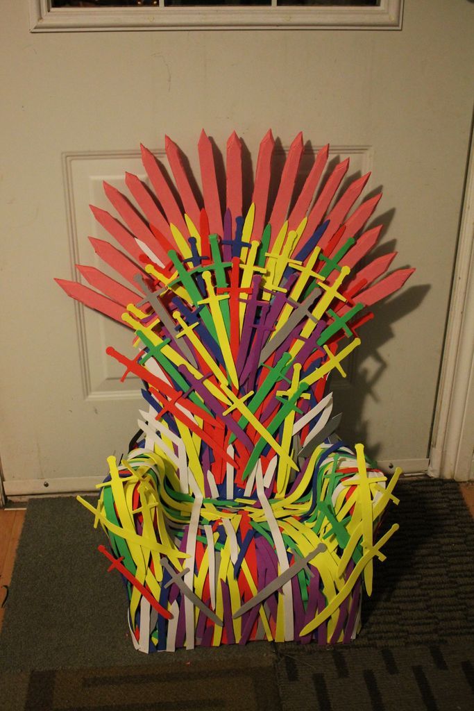 Silla de Game of Thrones de Tamaño para Bebés