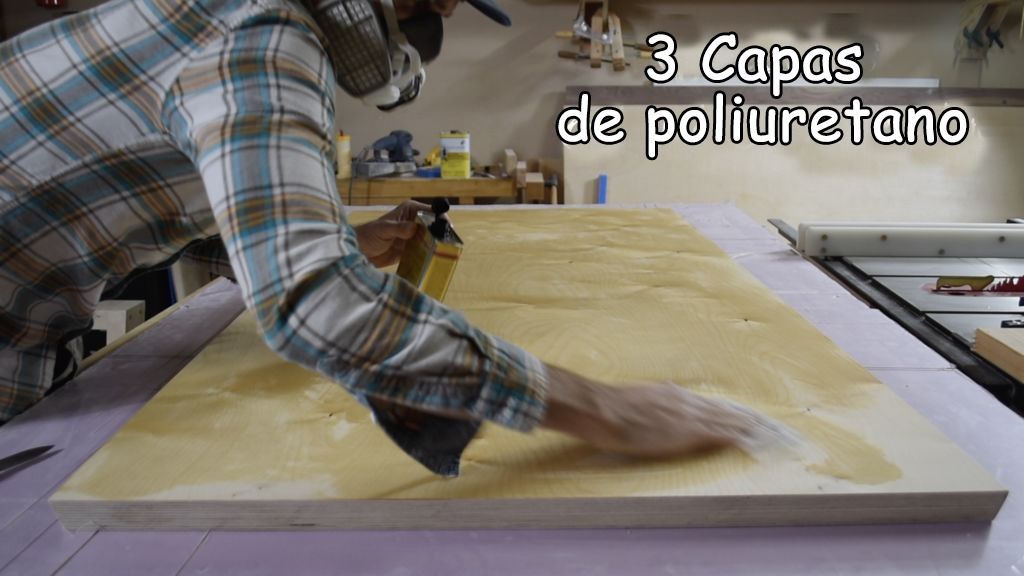 Fabricación de una Mesa de Gama Alta de Madera Contrachapada para el Comedor