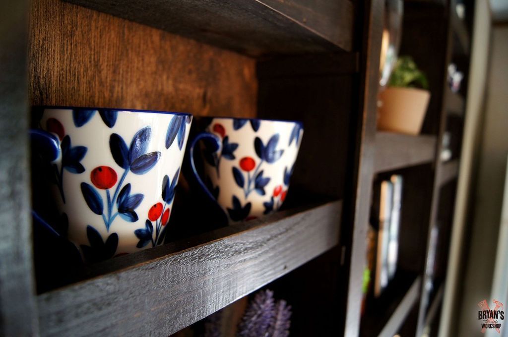 Built-in Kitchen Shelves