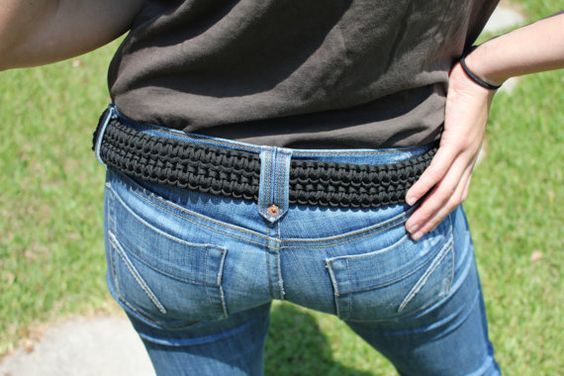 How to Make a Paracord Belt (Nylon)