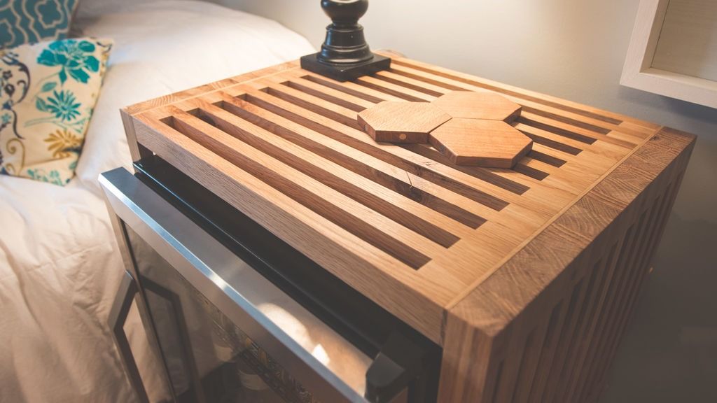 Auxiliary Table with Built-in Refrigerator