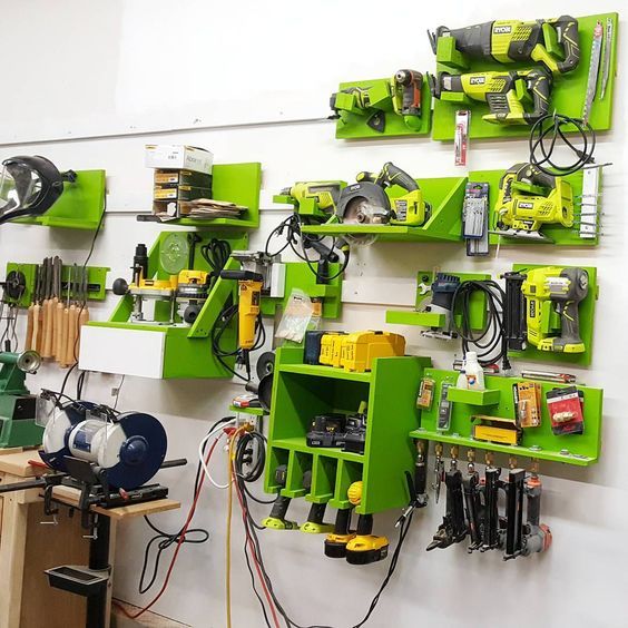 Correct storage to optimize space in your workshop