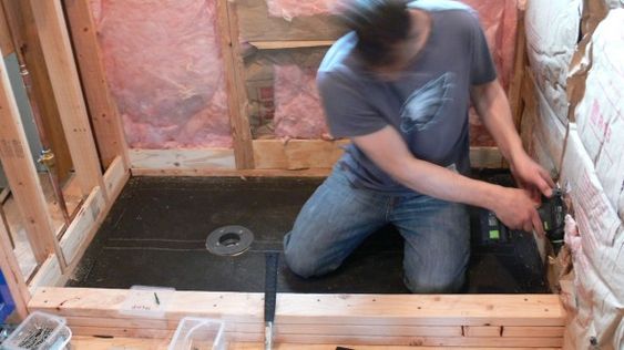 Installation of personalized shower tray
