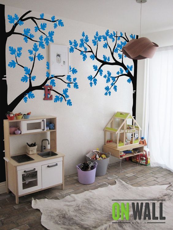 Pintar un Mural de Árbol en Interiores