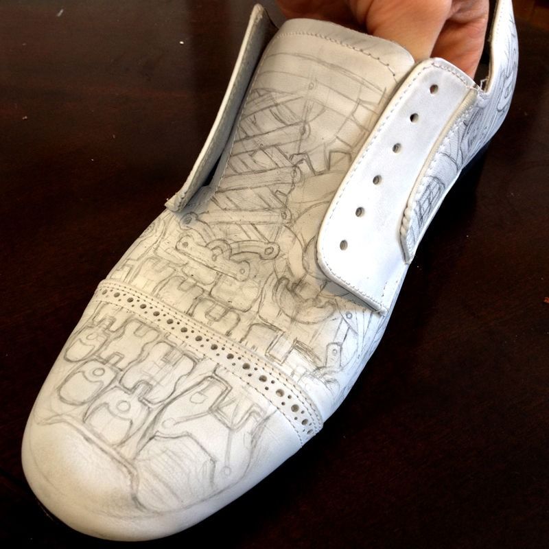How to Paint Leather Shoes