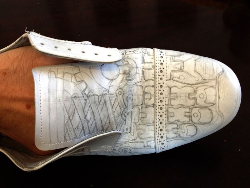How to Paint Leather Shoes